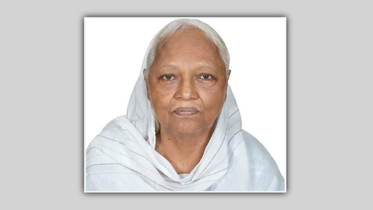 সাংবাদিক মাহমুদুর রহমানের মা মারা গেছেন